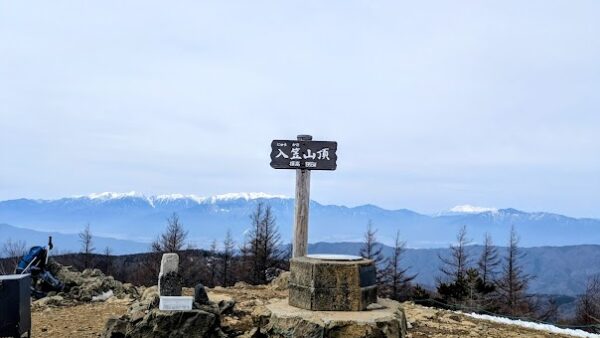 入笠山でのスノートレッキング